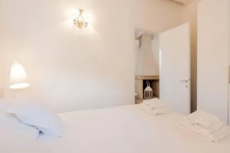 Di Punto In Bianco Home Verona Appartamento