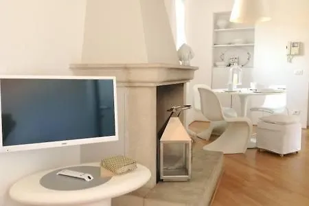Διαμέρισμα Di Punto In Bianco Home Βερόνα